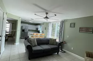 11712 SW 1st St, Coral Springs, FL 33071 - Photo 7