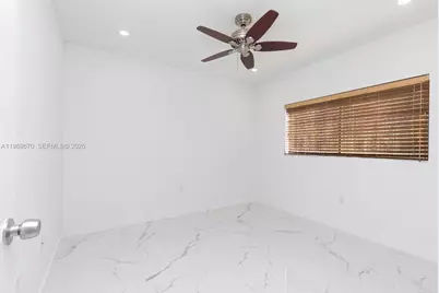 7821 W 29th Way #201, Hialeah, FL 33018 - Photo 33