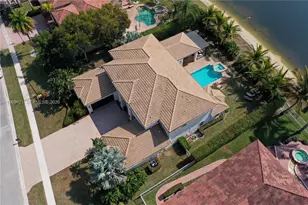 12486 World Cup Ln, Wellington, FL 33414 - Photo 9