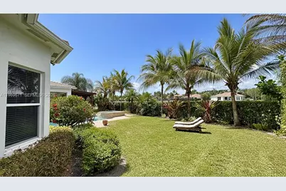 12486 World Cup Ln, Wellington, FL 33414 - Photo 13