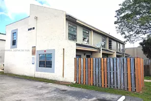 2424 NW 52nd Ave, Lauderhill, FL 33313 - Photo 9