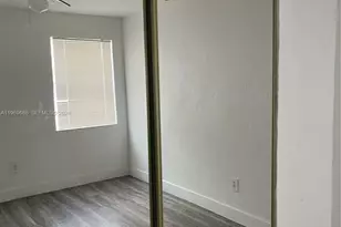 1999 NW 2nd St, Miami, FL 33125 - Photo 13