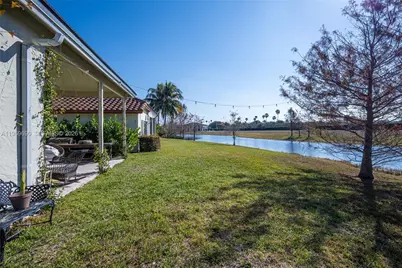 2668 Country Golf Dr, Wellington, FL 33414 - Photo 23