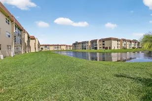 8951 Sunrise Lakes Blvd, Sunrise, FL 33322 - Photo 27
