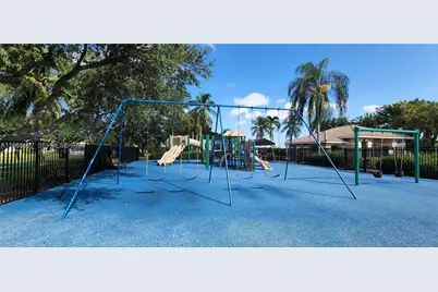 833 Vista Meadows Dr, Weston, FL 33327 - Photo 39