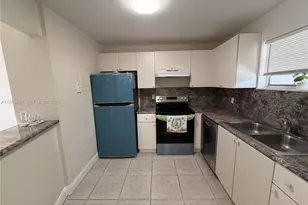 4255 N University Dr, Sunrise, FL 33351 - Photo 5