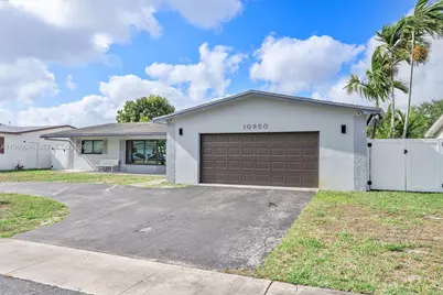 10950 NW 16th Ct, Pembroke Pines, FL 33026 - Photo 3