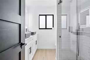 10950 NW 16th Ct, Pembroke Pines, FL 33026 - Photo 23