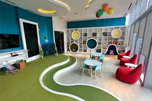 851 NE 1st Ave, Miami, FL 33132 - Photo 33