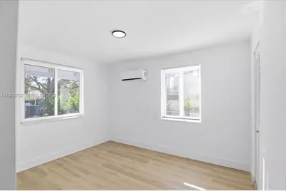 931 Chateau Park Dr, Fort Lauderdale, FL 33311 - Photo 17