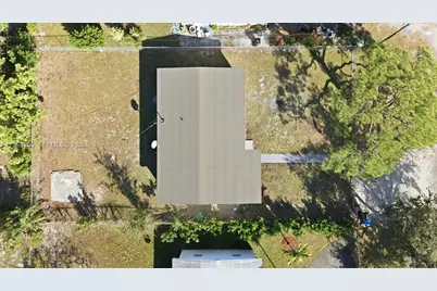 931 Chateau Park Dr, Fort Lauderdale, FL 33311 - Photo 5