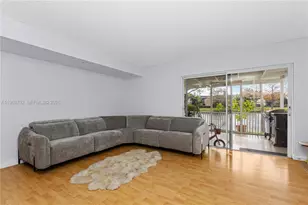 9722 NW 23rd Ct, Pembroke Pines, FL 33024 - Photo 13