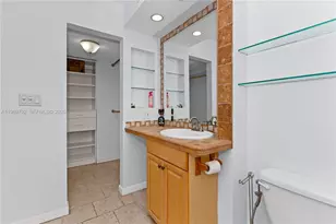 9722 NW 23rd Ct, Pembroke Pines, FL 33024 - Photo 25