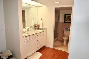 701 SW 128th Ave, Pembroke Pines, FL 33027 - Photo 7