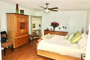 701 SW 128th Ave, Pembroke Pines, FL 33027 - Photo 5