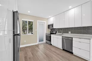 11919 NE 8th Ave, Biscayne Park, FL 33161 - Photo 5