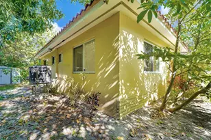 11919 NE 8th Ave, Biscayne Park, FL 33161 - Photo 53