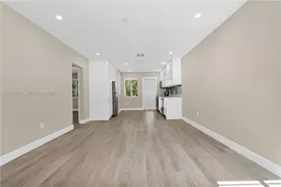 11919 NE 8th Ave, Biscayne Park, FL 33161 - Photo 17