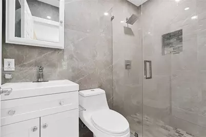 11919 NE 8th Av, Biscayne Park, FL 33161 - Photo 15