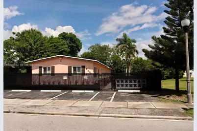 612 NW 10th Ter, Fort Lauderdale, FL 33311 - Photo 1