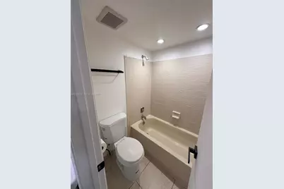 910 Twin Lakes Dr #8-K, Coral Springs, FL 33071 - Photo 11