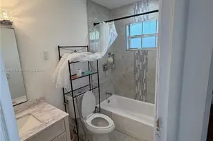 150 NE 164th St, Miami, FL 33162 - Photo 5