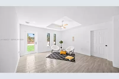 906 Capetown Ave, Lehigh Acres, FL 33974 - Photo 5