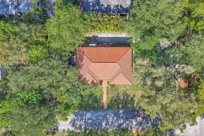 11919 NE 8th Ave, Biscayne Park, FL 33161 - Photo 31
