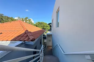 350 Minorca Ave, Coral Gables, FL 33134 - Photo 13