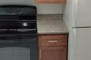 140 NW 87th Ave, Miami, FL 33172 - Photo 3