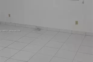 140 NW 87th Ave, Miami, FL 33172 - Photo 9