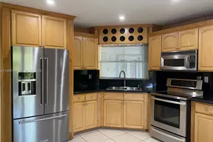 720 NW 123rd Ave, Miami, FL 33182 - Photo 5