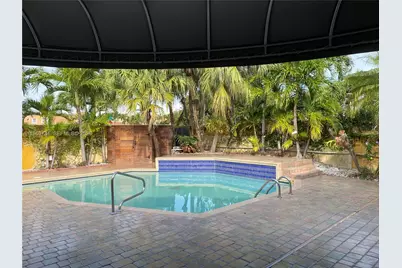 720 NW 123rd Ave, Miami, FL 33182 - Photo 31