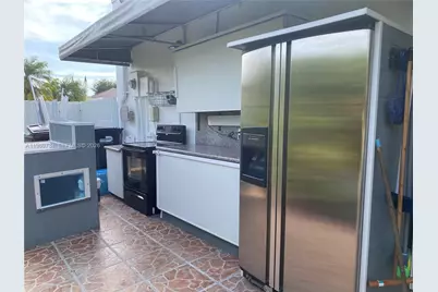 720 NW 123rd Ave, Miami, FL 33182 - Photo 33
