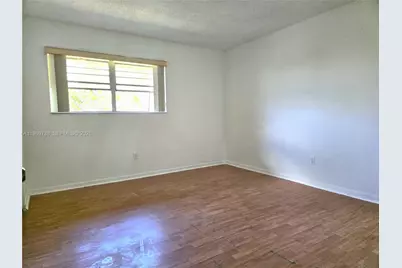 300 NW 107th Ave #206, Miami, FL 33172 - Photo 11