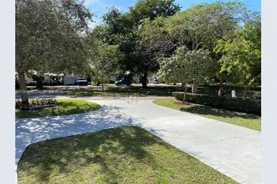 951 NE 116th St, Biscayne Park, FL 33161 - Photo 7