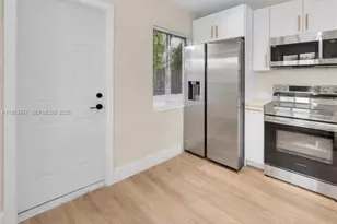 1116 NE 15th Ave, Fort Lauderdale, FL 33304 - Photo 3