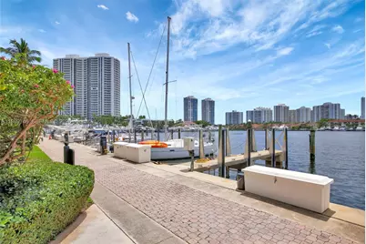 3610 Yacht Club Dr #414, Aventura, FL 33180 - Photo 21