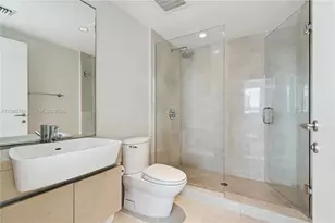 200 Biscayne Blvd Way, Miami, FL 33131 - Photo 11