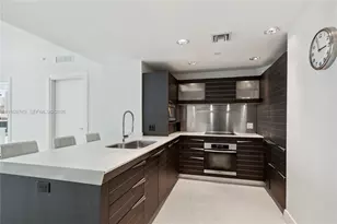 200 Biscayne Blvd Way, Miami, FL 33131 - Photo 7