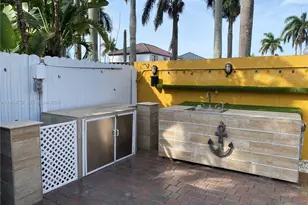 720 NW 123rd Ave, Miami, FL 33182 - Photo 37