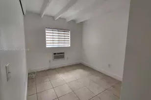 741 NW 60th St, Miami, FL 33127 - Photo 9