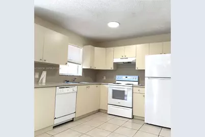 451 NE 136th St #III314, North Miami, FL 33161 - Photo 5