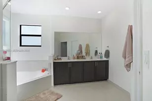 10321 SW 232nd St, Cutler Bay, FL 33190 - Photo 21