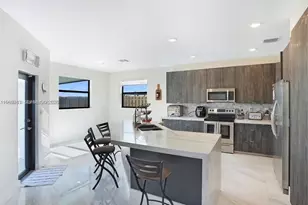 10321 SW 232nd St, Cutler Bay, FL 33190 - Photo 9