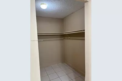 Xxx30 SW 21st St #Efficiency, Miami, FL 33175 - Photo 15