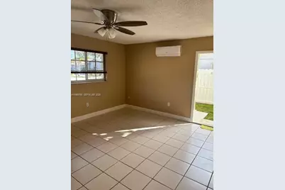 Xxx30 SW 21st St #Efficiency, Miami, FL 33175 - Photo 7