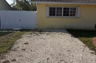 Xxx30 SW 21st St, Miami, FL 33175 - Photo 17