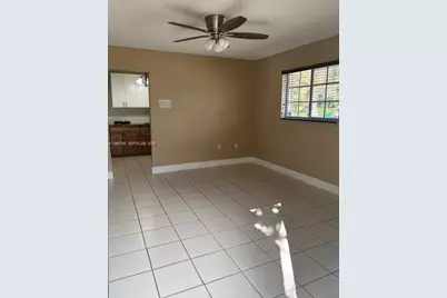 Xxx30 SW 21st St #Efficiency, Miami, FL 33175 - Photo 5