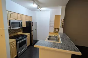 6831 SW 44th St, Miami, FL 33155 - Photo 5